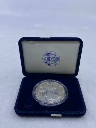 front of 2001 US Mint American Silver Eagle One Ounce